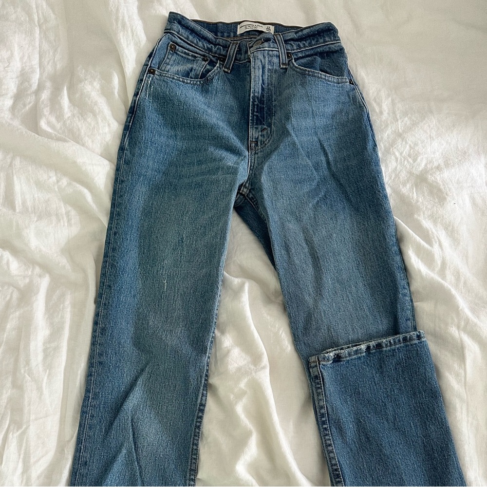 Abercrombie’s fitch 90s straight ultra high rise jeans